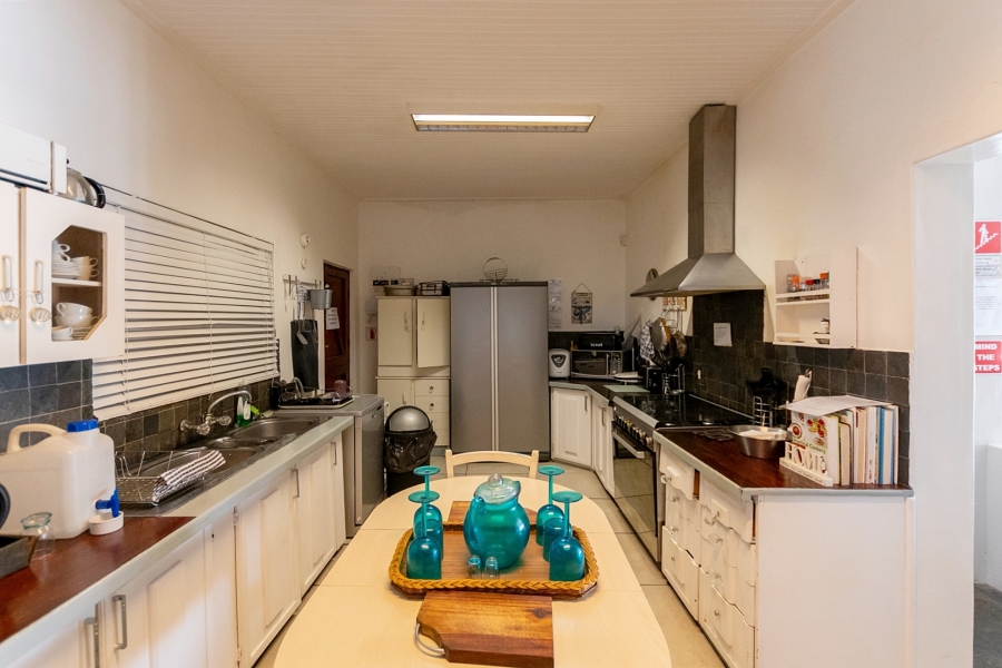 8 Bedroom Property for Sale in Country Club Western Cape